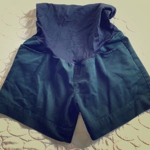 Maternity shorts
